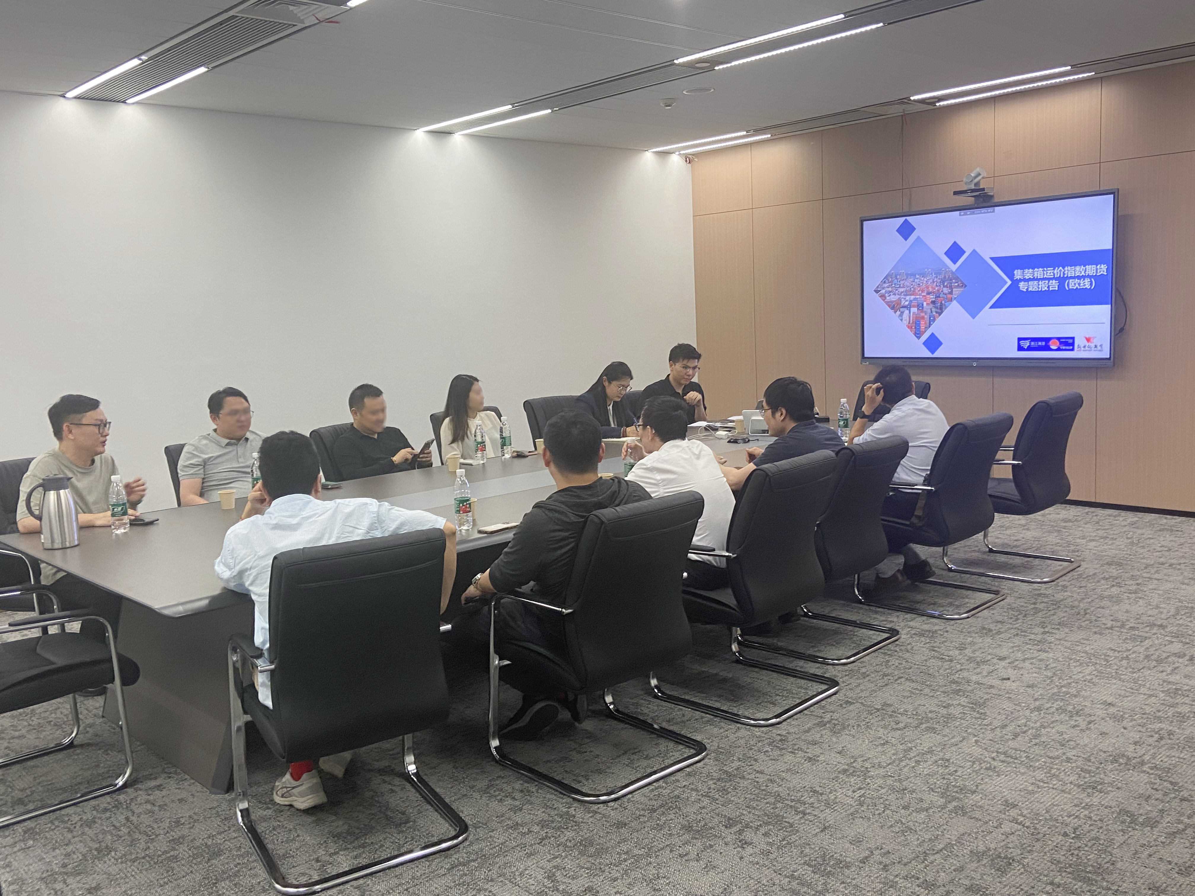 宁波 路演.jpg